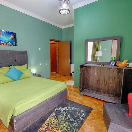 Euphoria Inn Tbilisi ภายนอก รูปภาพ