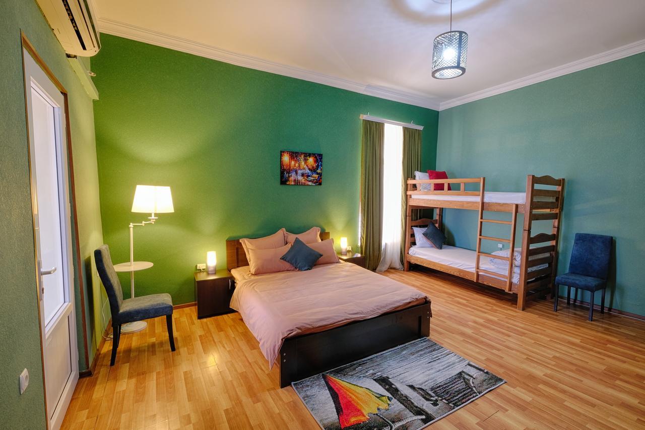 Euphoria Inn Tbilisi ภายนอก รูปภาพ