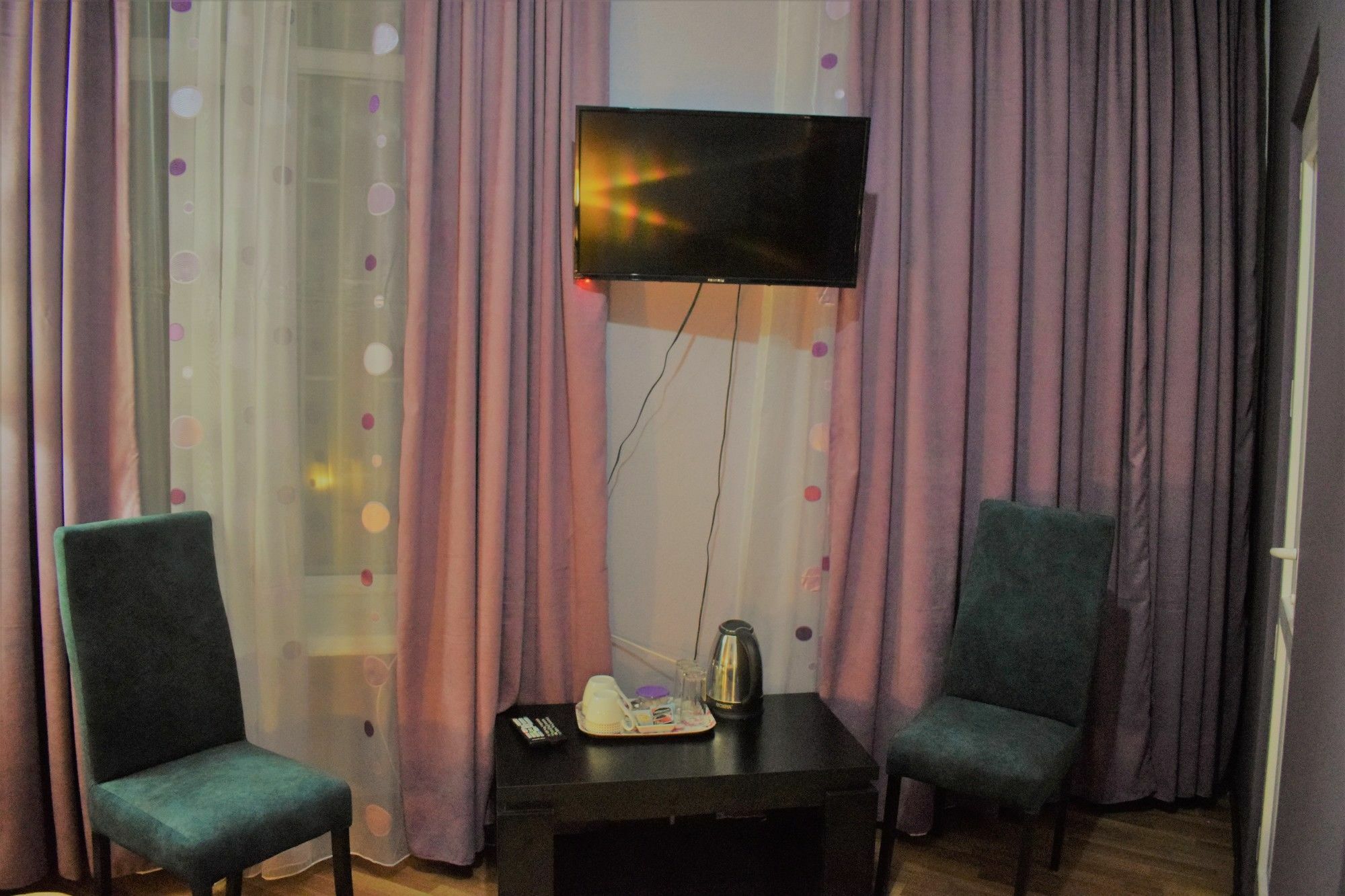 Euphoria Inn Tbilisi ภายนอก รูปภาพ